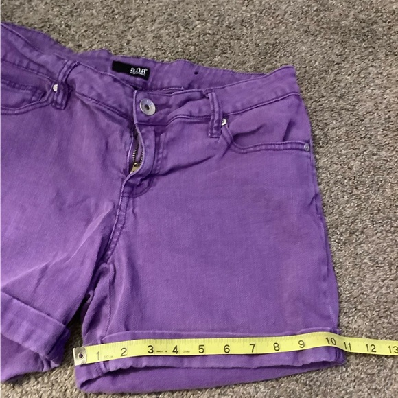 Purple size 10 jean shorts - Picture 3 of 6
